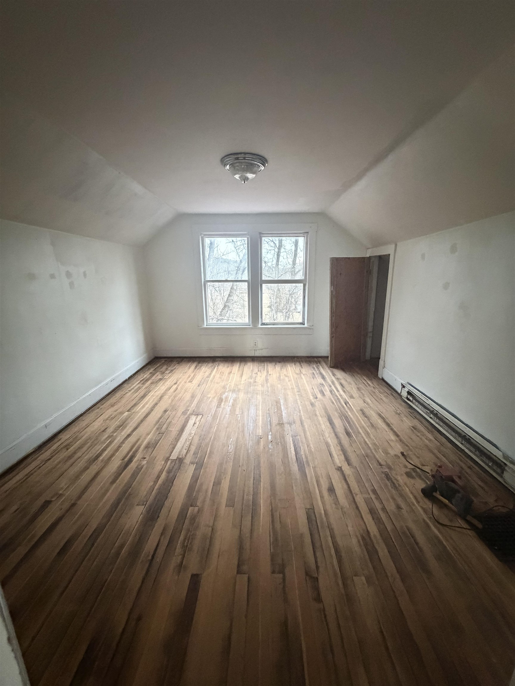 39 CHURCH HILL RD, GOSHEN, Virginia 24439, 3 Bedrooms Bedrooms, ,1 BathroomBathrooms,Residential,39 CHURCH HILL RD,674299 MLS # 674299