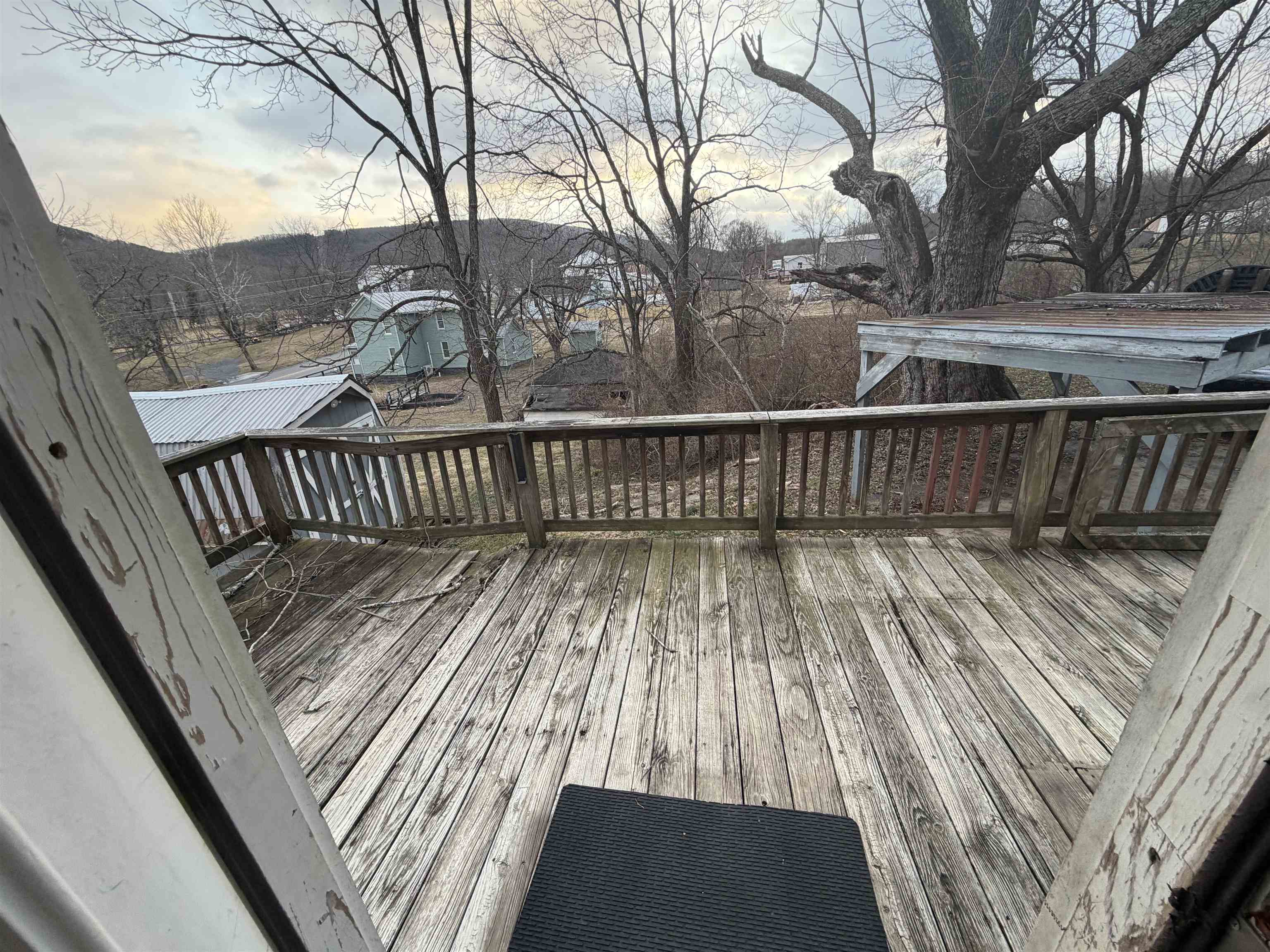 39 CHURCH HILL RD, GOSHEN, Virginia 24439, 3 Bedrooms Bedrooms, ,1 BathroomBathrooms,Residential,39 CHURCH HILL RD,674299 MLS # 674299