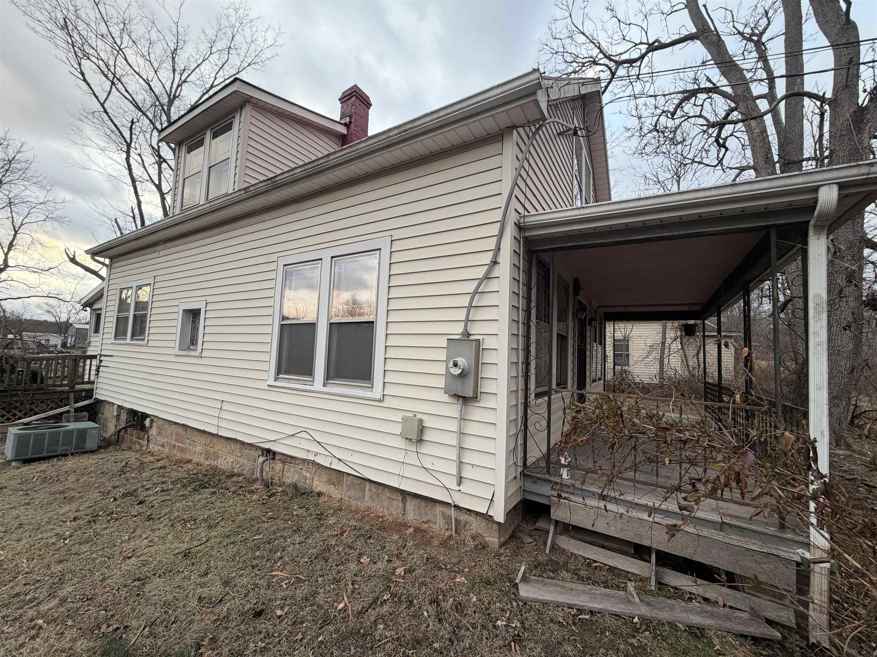 39 CHURCH HILL RD, GOSHEN, Virginia 24439, 3 Bedrooms Bedrooms, ,1 BathroomBathrooms,Residential,39 CHURCH HILL RD,674299 MLS # 674299