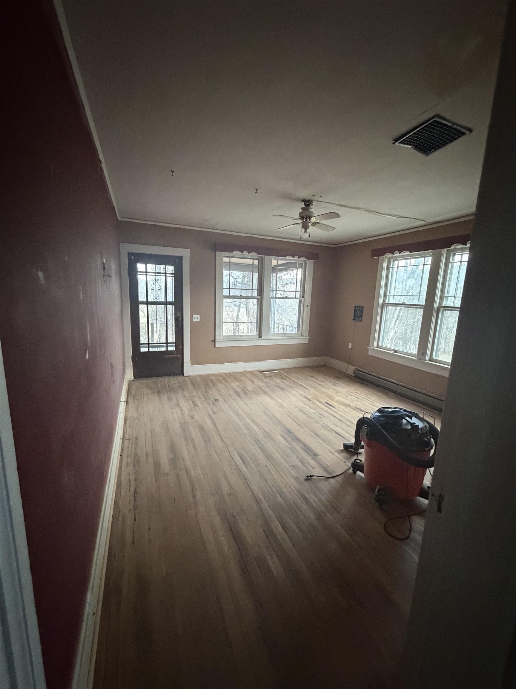 39 CHURCH HILL RD, GOSHEN, Virginia 24439, 3 Bedrooms Bedrooms, ,1 BathroomBathrooms,Residential,39 CHURCH HILL RD,674299 MLS # 674299