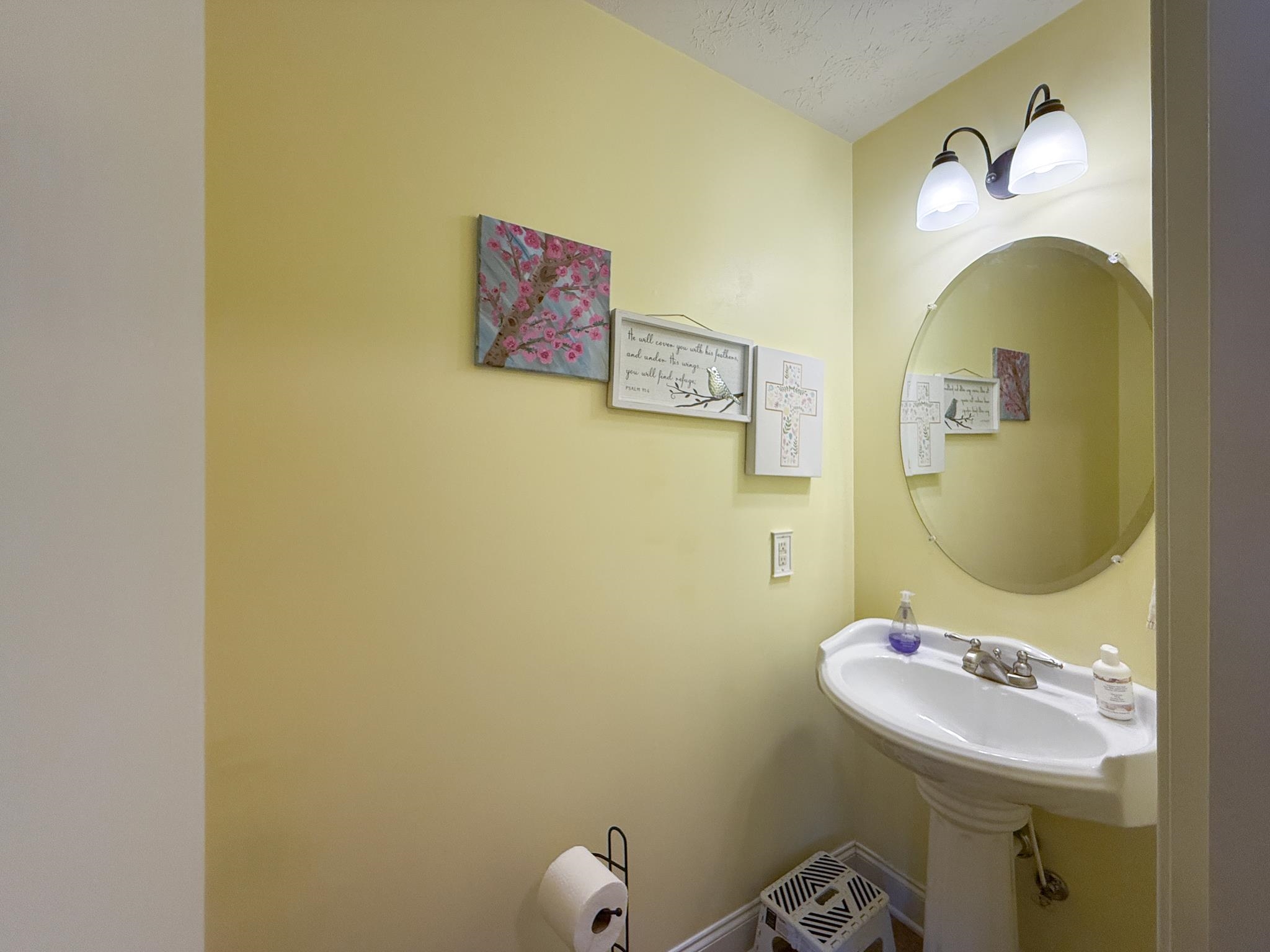 35 DEVONSHIRE CT, FISHERSVILLE, Virginia 22939, 5 Bedrooms Bedrooms, ,3 BathroomsBathrooms,Residential,35 DEVONSHIRE CT,674300 MLS # 674300