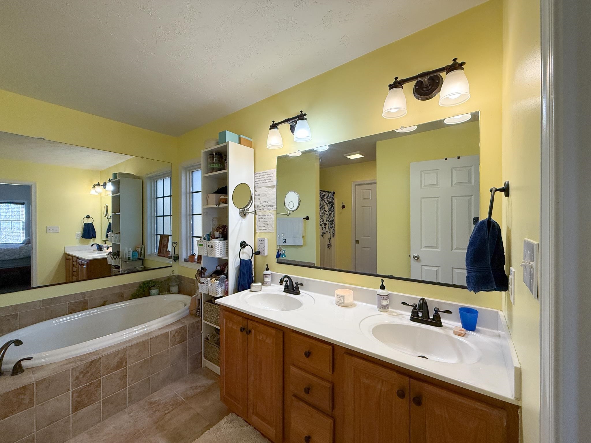 35 DEVONSHIRE CT, FISHERSVILLE, Virginia 22939, 5 Bedrooms Bedrooms, ,3 BathroomsBathrooms,Residential,35 DEVONSHIRE CT,674300 MLS # 674300