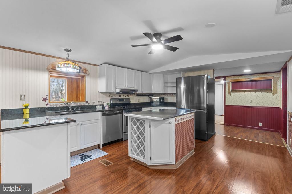 29082 RACCOON FORD RD, BURR HILL, Virginia 22433, 3 Bedrooms Bedrooms, ,2 BathroomsBathrooms,Residential,29082 RACCOON FORD RD,VAOR2013338 MLS # VAOR2013338