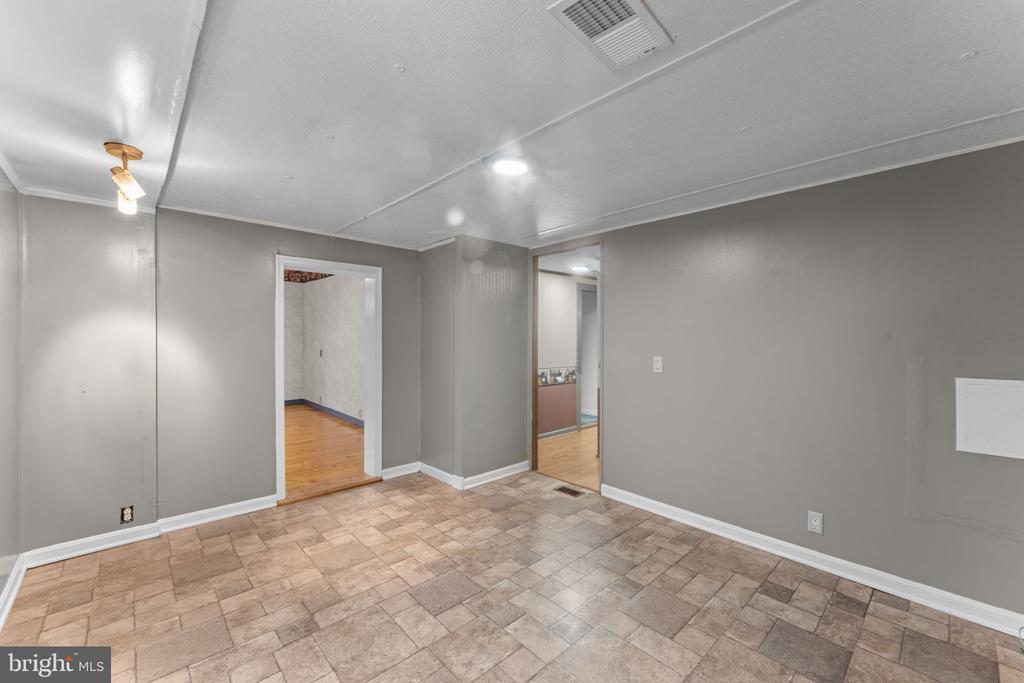 29082 RACCOON FORD RD, BURR HILL, Virginia 22433, 3 Bedrooms Bedrooms, ,2 BathroomsBathrooms,Residential,29082 RACCOON FORD RD,VAOR2013338 MLS # VAOR2013338