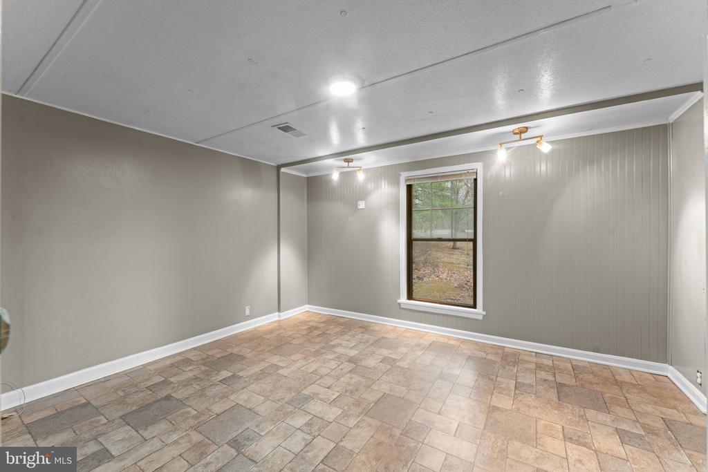 29082 RACCOON FORD RD, BURR HILL, Virginia 22433, 3 Bedrooms Bedrooms, ,2 BathroomsBathrooms,Residential,29082 RACCOON FORD RD,VAOR2013338 MLS # VAOR2013338