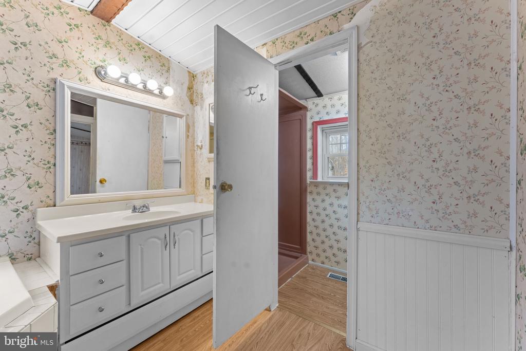 29082 RACCOON FORD RD, BURR HILL, Virginia 22433, 3 Bedrooms Bedrooms, ,2 BathroomsBathrooms,Residential,29082 RACCOON FORD RD,VAOR2013338 MLS # VAOR2013338