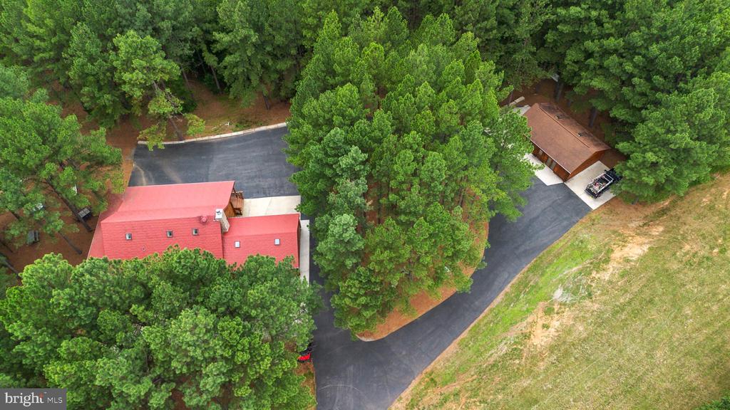 362 DELL PERKINS RD, LOUISA, Virginia 23093, 5 Bedrooms Bedrooms, ,3 BathroomsBathrooms,Residential,362 DELL PERKINS RD,VALA2009324 MLS # VALA2009324