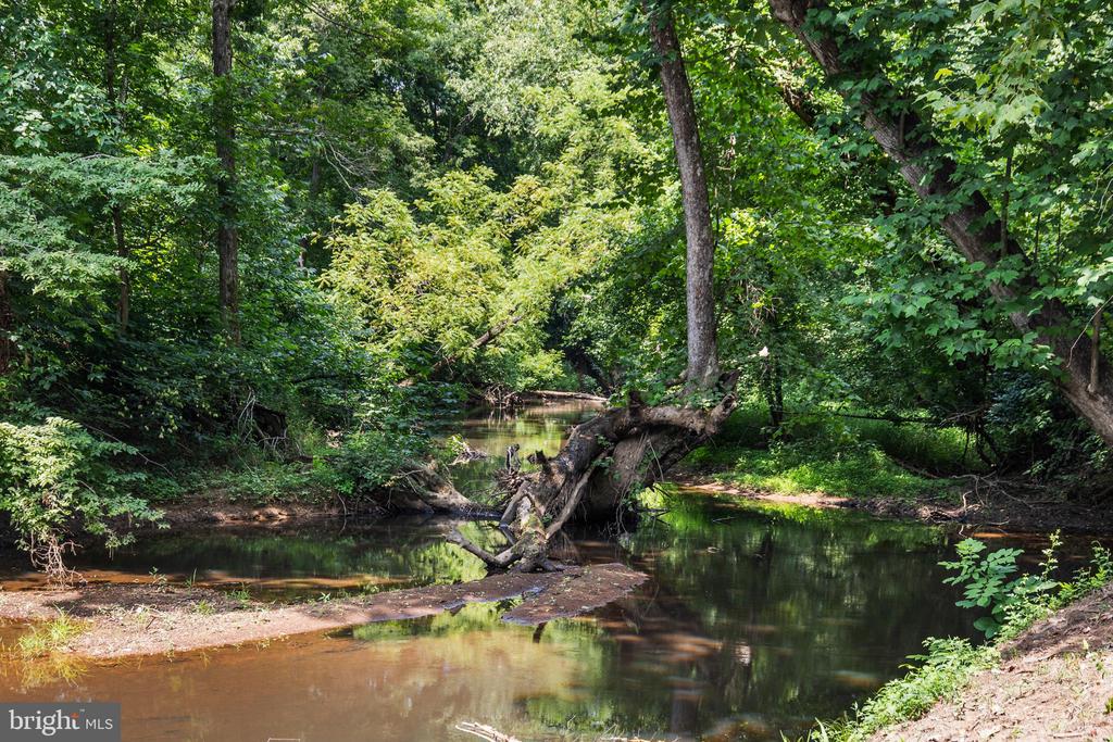 362 DELL PERKINS RD, LOUISA, Virginia 23093, 5 Bedrooms Bedrooms, ,3 BathroomsBathrooms,Residential,362 DELL PERKINS RD,VALA2009324 MLS # VALA2009324