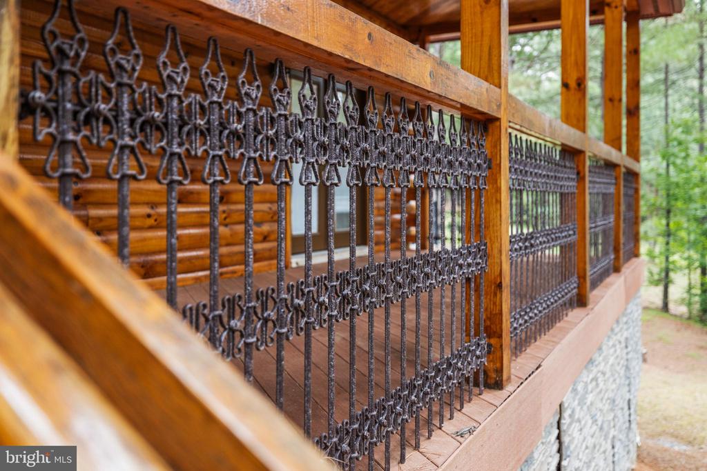 362 DELL PERKINS RD, LOUISA, Virginia 23093, 5 Bedrooms Bedrooms, ,3 BathroomsBathrooms,Residential,362 DELL PERKINS RD,VALA2009324 MLS # VALA2009324