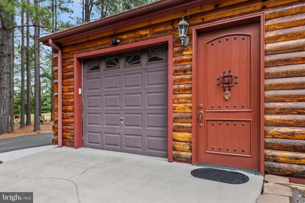 362 DELL PERKINS RD, LOUISA, Virginia 23093, 5 Bedrooms Bedrooms, ,3 BathroomsBathrooms,Residential,362 DELL PERKINS RD,VALA2009324 MLS # VALA2009324