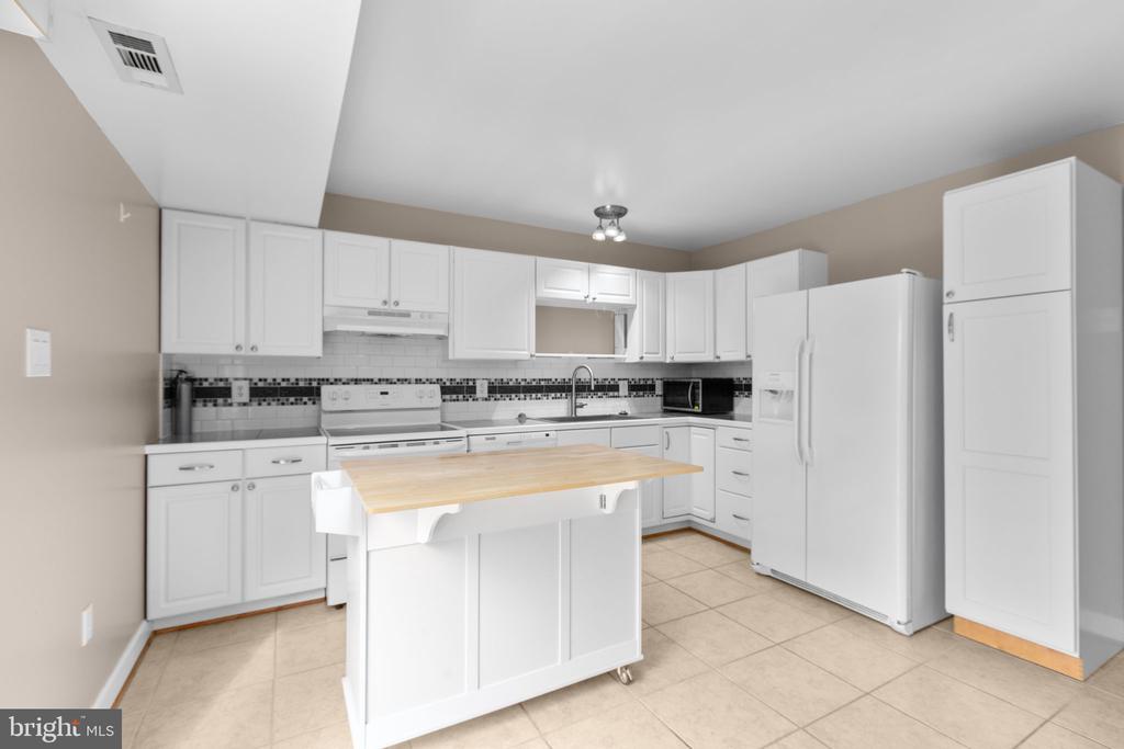 5230 MAGNOLIA PL, FREDERICKSBURG, Virginia 22407, 3 Bedrooms Bedrooms, ,1 BathroomBathrooms,Residential,5230 MAGNOLIA PL,VASP2039690 MLS # VASP2039690