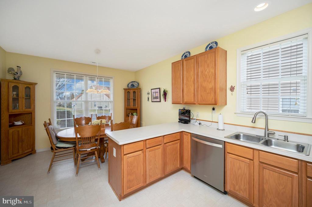 11805 LEGACY WOODS DR, FREDERICKSBURG, Virginia 22407, 3 Bedrooms Bedrooms, ,2 BathroomsBathrooms,Residential,11805 LEGACY WOODS DR,VASP2039788 MLS # VASP2039788