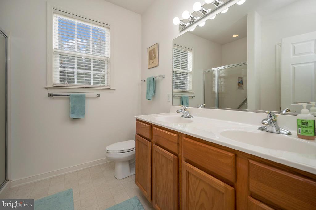 11805 LEGACY WOODS DR, FREDERICKSBURG, Virginia 22407, 3 Bedrooms Bedrooms, ,2 BathroomsBathrooms,Residential,11805 LEGACY WOODS DR,VASP2039788 MLS # VASP2039788