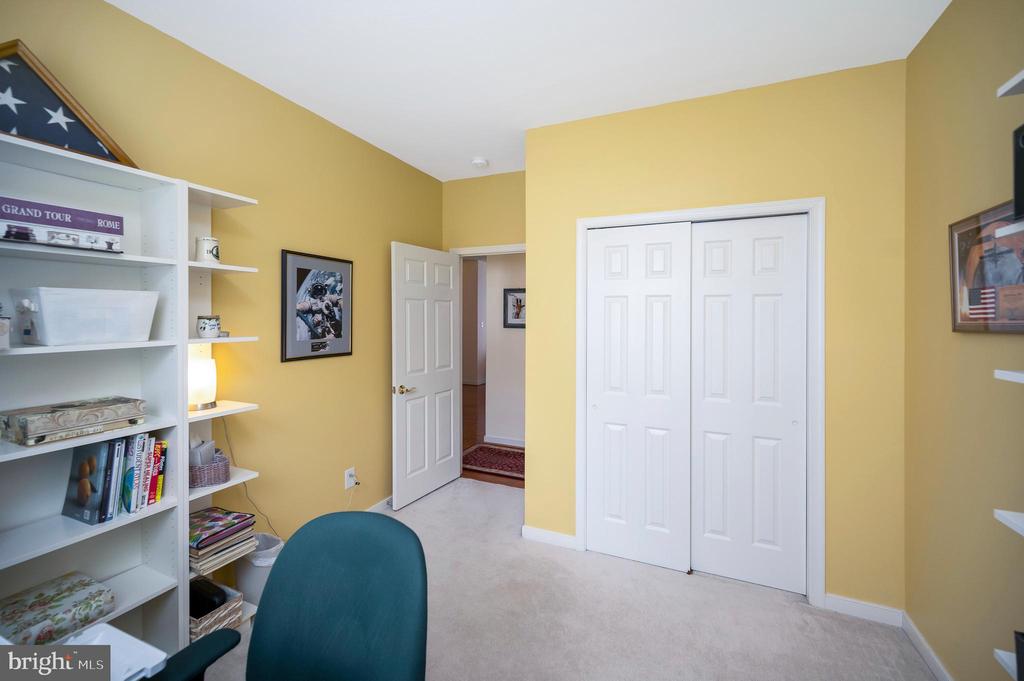 11805 LEGACY WOODS DR, FREDERICKSBURG, Virginia 22407, 3 Bedrooms Bedrooms, ,2 BathroomsBathrooms,Residential,11805 LEGACY WOODS DR,VASP2039788 MLS # VASP2039788