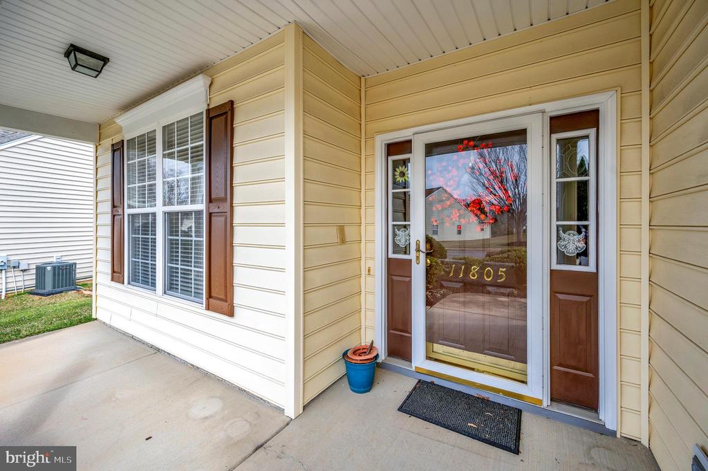 11805 LEGACY WOODS DR, FREDERICKSBURG, Virginia 22407, 3 Bedrooms Bedrooms, ,2 BathroomsBathrooms,Residential,11805 LEGACY WOODS DR,VASP2039788 MLS # VASP2039788