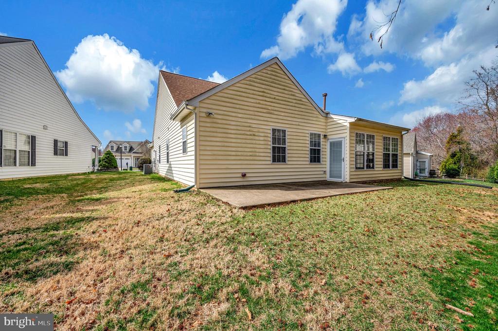 11805 LEGACY WOODS DR, FREDERICKSBURG, Virginia 22407, 3 Bedrooms Bedrooms, ,2 BathroomsBathrooms,Residential,11805 LEGACY WOODS DR,VASP2039788 MLS # VASP2039788