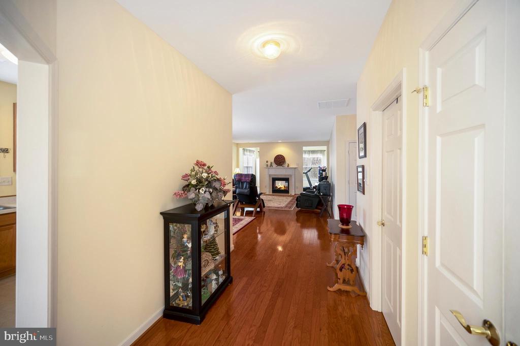 11805 LEGACY WOODS DR, FREDERICKSBURG, Virginia 22407, 3 Bedrooms Bedrooms, ,2 BathroomsBathrooms,Residential,11805 LEGACY WOODS DR,VASP2039788 MLS # VASP2039788