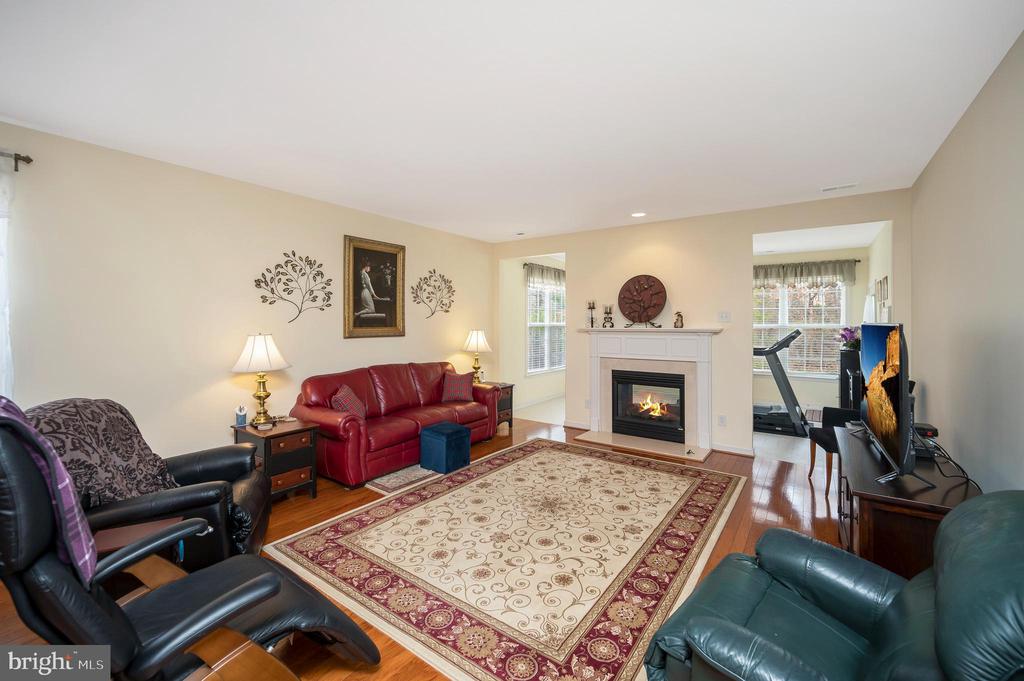 11805 LEGACY WOODS DR, FREDERICKSBURG, Virginia 22407, 3 Bedrooms Bedrooms, ,2 BathroomsBathrooms,Residential,11805 LEGACY WOODS DR,VASP2039788 MLS # VASP2039788