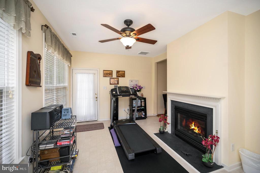 11805 LEGACY WOODS DR, FREDERICKSBURG, Virginia 22407, 3 Bedrooms Bedrooms, ,2 BathroomsBathrooms,Residential,11805 LEGACY WOODS DR,VASP2039788 MLS # VASP2039788