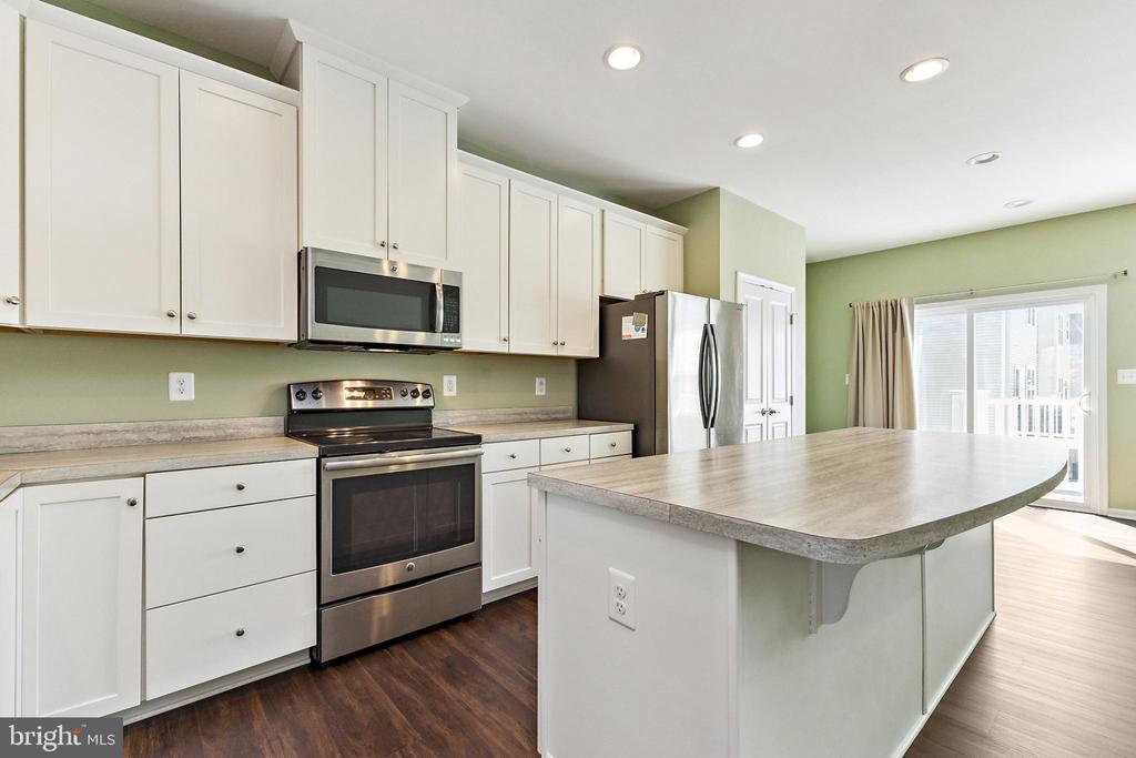 6530 LAFAYETTE AVE, BEALETON, Virginia, 3 Bedrooms Bedrooms, ,2 BathroomsBathrooms,Residential,6530 LAFAYETTE AVE,VAFQ2020804 MLS # VAFQ2020804