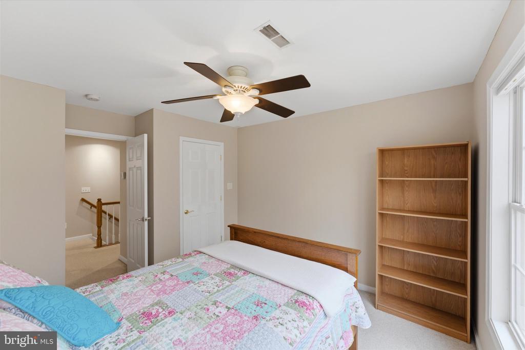 15420 BOB WHITE TRL, AMISSVILLE, Virginia 20106, 4 Bedrooms Bedrooms, ,2 BathroomsBathrooms,Residential,15420 BOB WHITE TRL,VACU2012864 MLS # VACU2012864