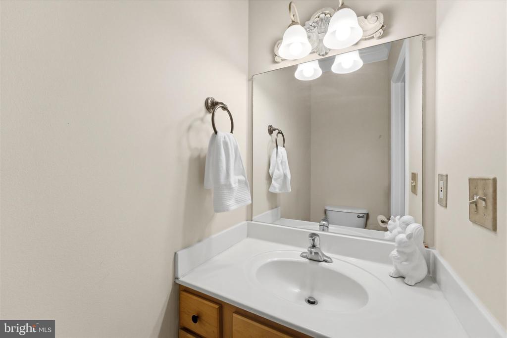 15420 BOB WHITE TRL, AMISSVILLE, Virginia 20106, 4 Bedrooms Bedrooms, ,2 BathroomsBathrooms,Residential,15420 BOB WHITE TRL,VACU2012864 MLS # VACU2012864