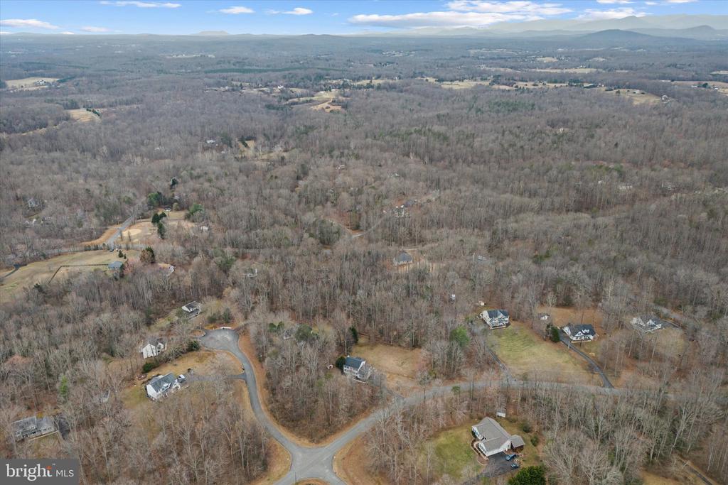 15420 BOB WHITE TRL, AMISSVILLE, Virginia 20106, 4 Bedrooms Bedrooms, ,2 BathroomsBathrooms,Residential,15420 BOB WHITE TRL,VACU2012864 MLS # VACU2012864