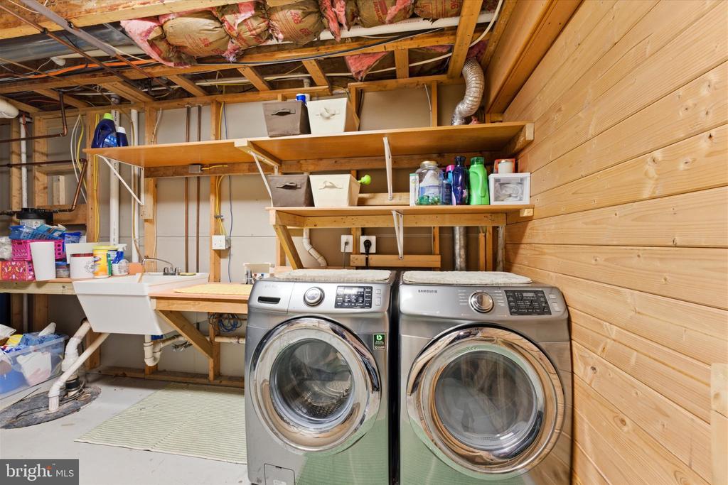 15420 BOB WHITE TRL, AMISSVILLE, Virginia 20106, 4 Bedrooms Bedrooms, ,2 BathroomsBathrooms,Residential,15420 BOB WHITE TRL,VACU2012864 MLS # VACU2012864