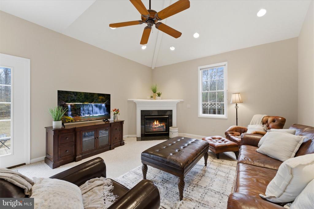 15420 BOB WHITE TRL, AMISSVILLE, Virginia 20106, 4 Bedrooms Bedrooms, ,2 BathroomsBathrooms,Residential,15420 BOB WHITE TRL,VACU2012864 MLS # VACU2012864