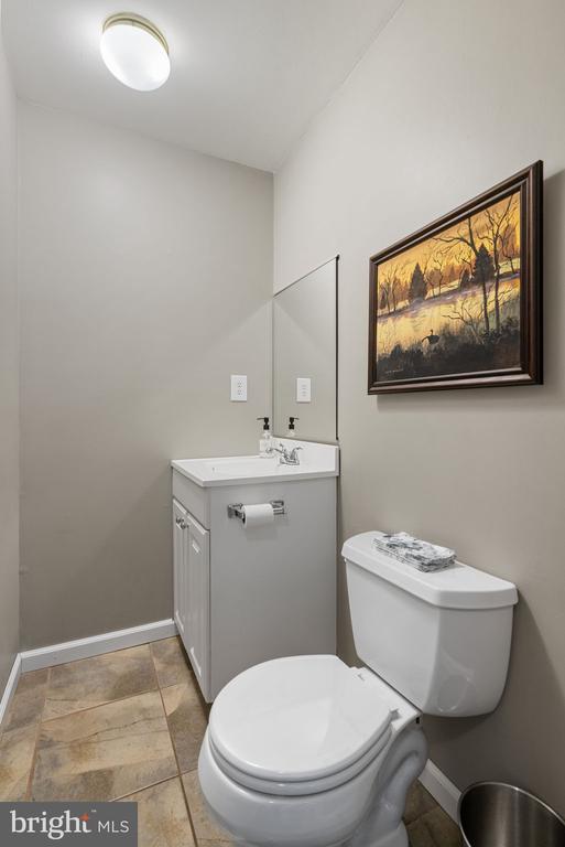 5142 FAIRVIEW LN, BROAD RUN, Virginia, 6 Bedrooms Bedrooms, ,3 BathroomsBathrooms,Residential,5142 FAIRVIEW LN,VAFQ2020420 MLS # VAFQ2020420