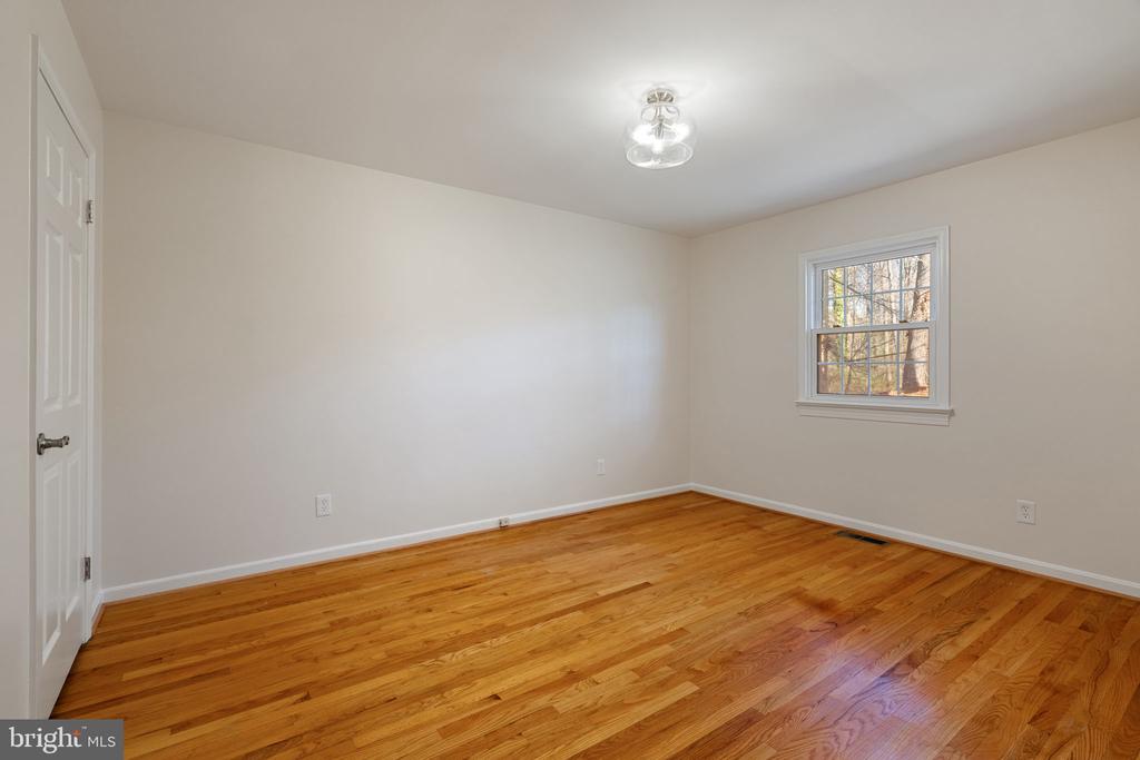 5142 FAIRVIEW LN, BROAD RUN, Virginia, 6 Bedrooms Bedrooms, ,3 BathroomsBathrooms,Residential,5142 FAIRVIEW LN,VAFQ2020420 MLS # VAFQ2020420