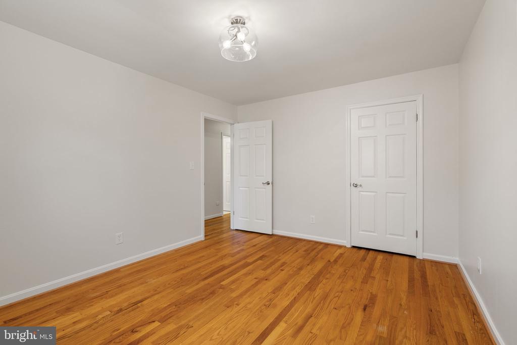 5142 FAIRVIEW LN, BROAD RUN, Virginia, 6 Bedrooms Bedrooms, ,3 BathroomsBathrooms,Residential,5142 FAIRVIEW LN,VAFQ2020420 MLS # VAFQ2020420