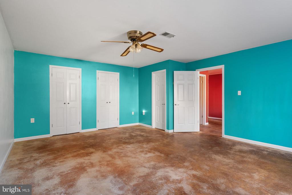 5142 FAIRVIEW LN, BROAD RUN, Virginia, 6 Bedrooms Bedrooms, ,3 BathroomsBathrooms,Residential,5142 FAIRVIEW LN,VAFQ2020420 MLS # VAFQ2020420