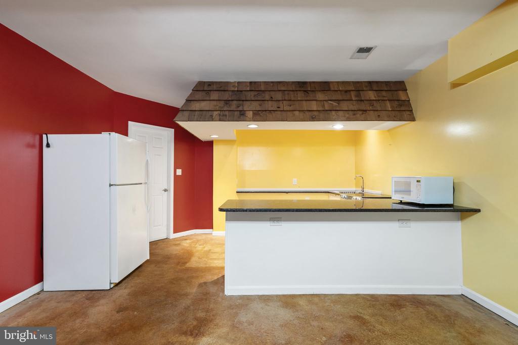 5142 FAIRVIEW LN, BROAD RUN, Virginia, 6 Bedrooms Bedrooms, ,3 BathroomsBathrooms,Residential,5142 FAIRVIEW LN,VAFQ2020420 MLS # VAFQ2020420