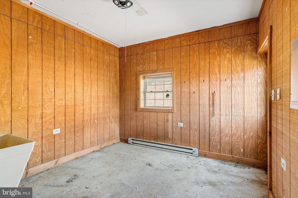 5142 FAIRVIEW LN, BROAD RUN, Virginia, 6 Bedrooms Bedrooms, ,3 BathroomsBathrooms,Residential,5142 FAIRVIEW LN,VAFQ2020420 MLS # VAFQ2020420