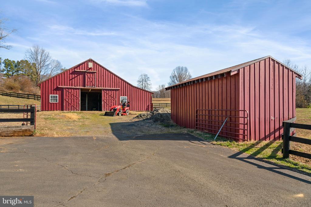 5142 FAIRVIEW LN, BROAD RUN, Virginia, 6 Bedrooms Bedrooms, ,3 BathroomsBathrooms,Residential,5142 FAIRVIEW LN,VAFQ2020420 MLS # VAFQ2020420