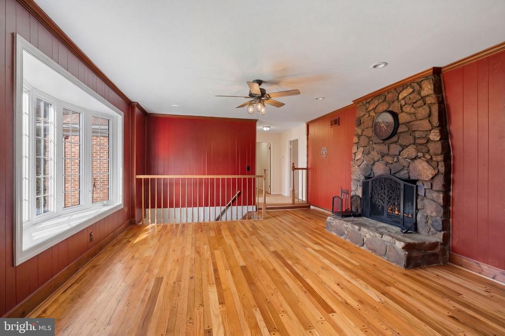 5142 FAIRVIEW LN, BROAD RUN, Virginia, 6 Bedrooms Bedrooms, ,3 BathroomsBathrooms,Residential,5142 FAIRVIEW LN,VAFQ2020420 MLS # VAFQ2020420