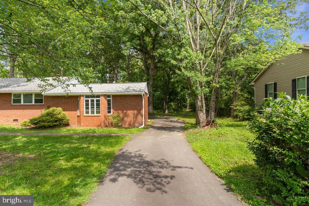 12103 ANDORA DR, FREDERICKSBURG, Virginia 22407, 4 Bedrooms Bedrooms, ,2 BathroomsBathrooms,Residential,12103 ANDORA DR,VASP2039794 MLS # VASP2039794