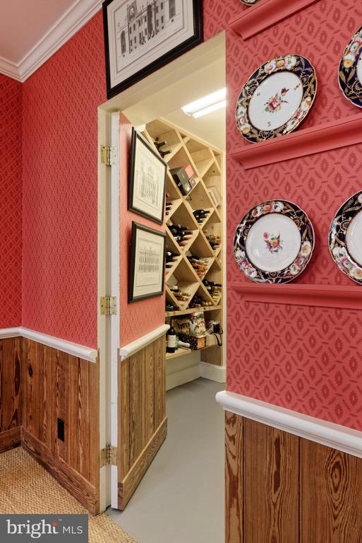 4392 CARRINGTON RD, MARKHAM, Virginia, 4 Bedrooms Bedrooms, ,4 BathroomsBathrooms,Residential,4392 CARRINGTON RD,VAFQ2020754 MLS # VAFQ2020754