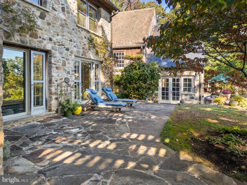 4392 CARRINGTON RD, MARKHAM, Virginia, 4 Bedrooms Bedrooms, ,4 BathroomsBathrooms,Residential,4392 CARRINGTON RD,VAFQ2020754 MLS # VAFQ2020754