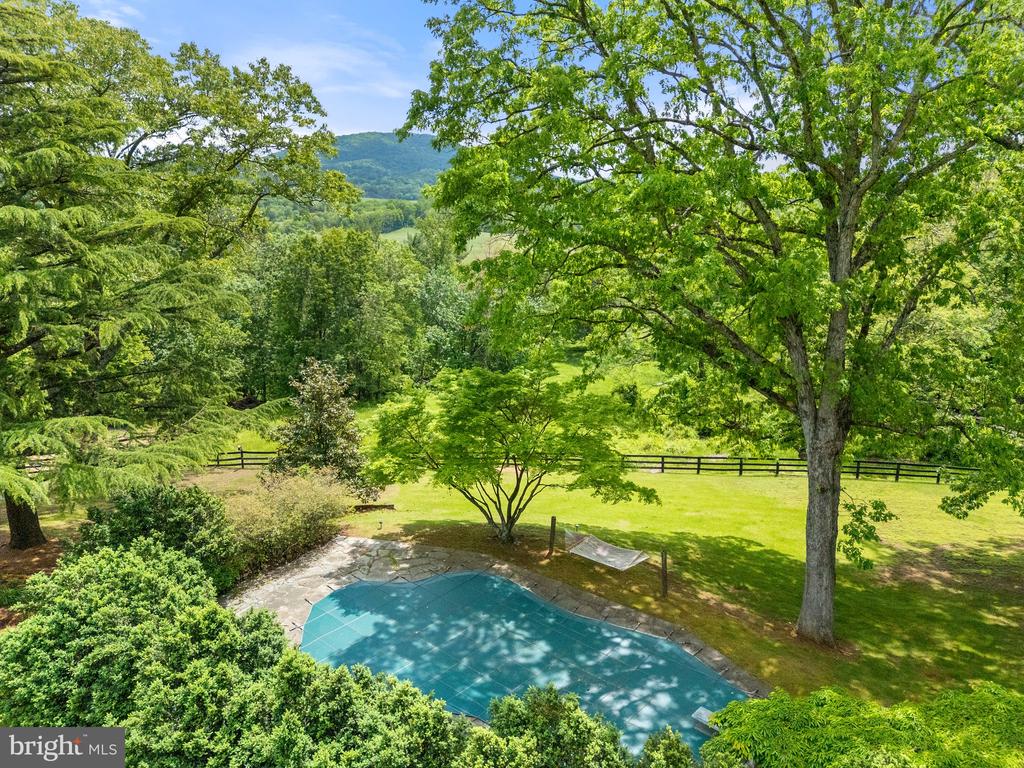 4392 CARRINGTON RD, MARKHAM, Virginia, 4 Bedrooms Bedrooms, ,4 BathroomsBathrooms,Residential,4392 CARRINGTON RD,VAFQ2020754 MLS # VAFQ2020754