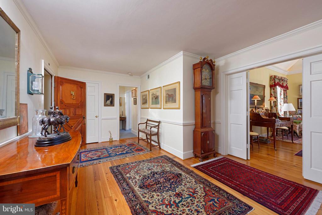 4392 CARRINGTON RD, MARKHAM, Virginia, 4 Bedrooms Bedrooms, ,4 BathroomsBathrooms,Residential,4392 CARRINGTON RD,VAFQ2020754 MLS # VAFQ2020754