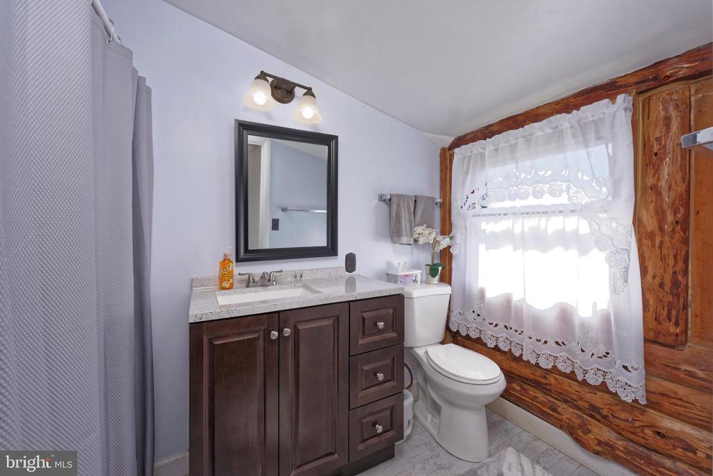 4392 CARRINGTON RD, MARKHAM, Virginia, 4 Bedrooms Bedrooms, ,4 BathroomsBathrooms,Residential,4392 CARRINGTON RD,VAFQ2020754 MLS # VAFQ2020754