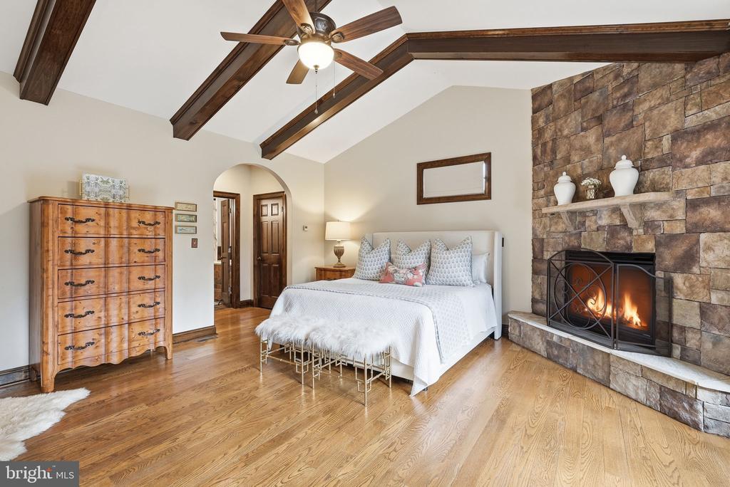 11208 KNOLLS END, SPOTSYLVANIA, Virginia 22551, 6 Bedrooms Bedrooms, ,5 BathroomsBathrooms,Residential,11208 KNOLLS END,VASP2039734 MLS # VASP2039734