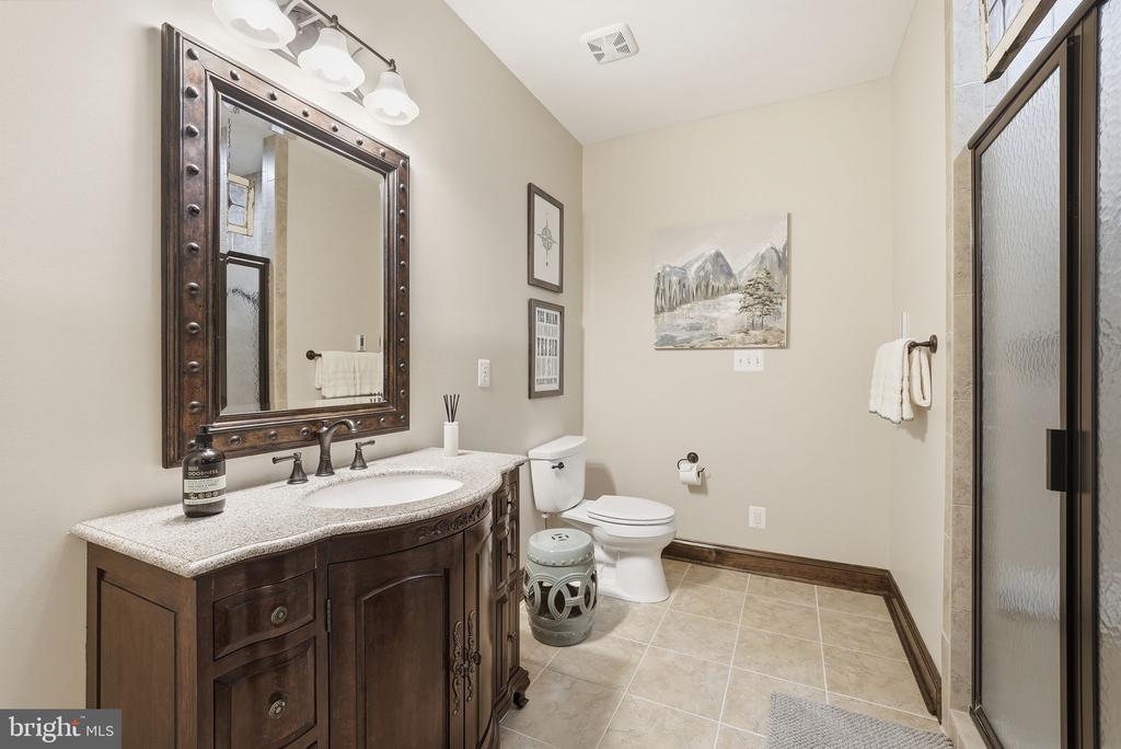 11208 KNOLLS END, SPOTSYLVANIA, Virginia 22551, 6 Bedrooms Bedrooms, ,5 BathroomsBathrooms,Residential,11208 KNOLLS END,VASP2039734 MLS # VASP2039734