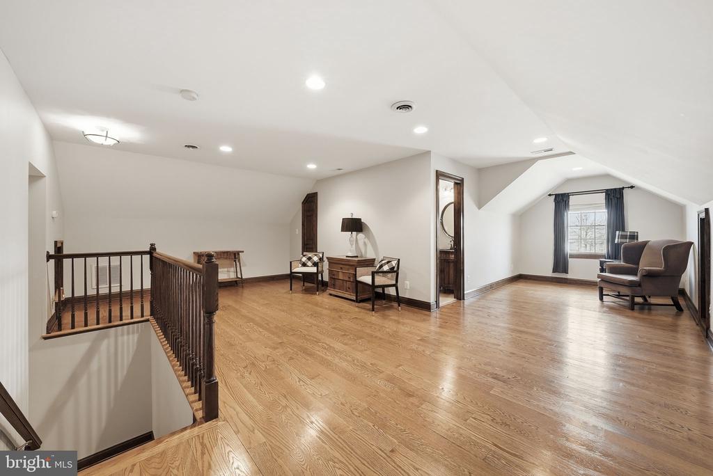 11208 KNOLLS END, SPOTSYLVANIA, Virginia 22551, 6 Bedrooms Bedrooms, ,5 BathroomsBathrooms,Residential,11208 KNOLLS END,VASP2039734 MLS # VASP2039734