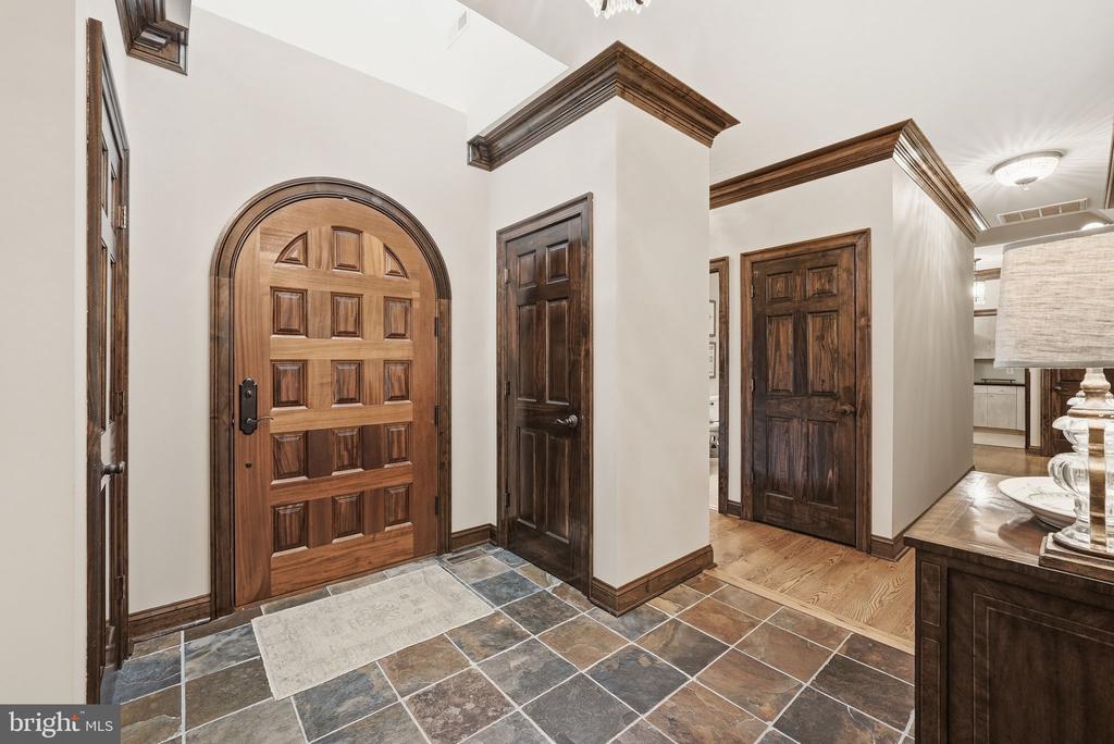 11208 KNOLLS END, SPOTSYLVANIA, Virginia 22551, 6 Bedrooms Bedrooms, ,5 BathroomsBathrooms,Residential,11208 KNOLLS END,VASP2039734 MLS # VASP2039734