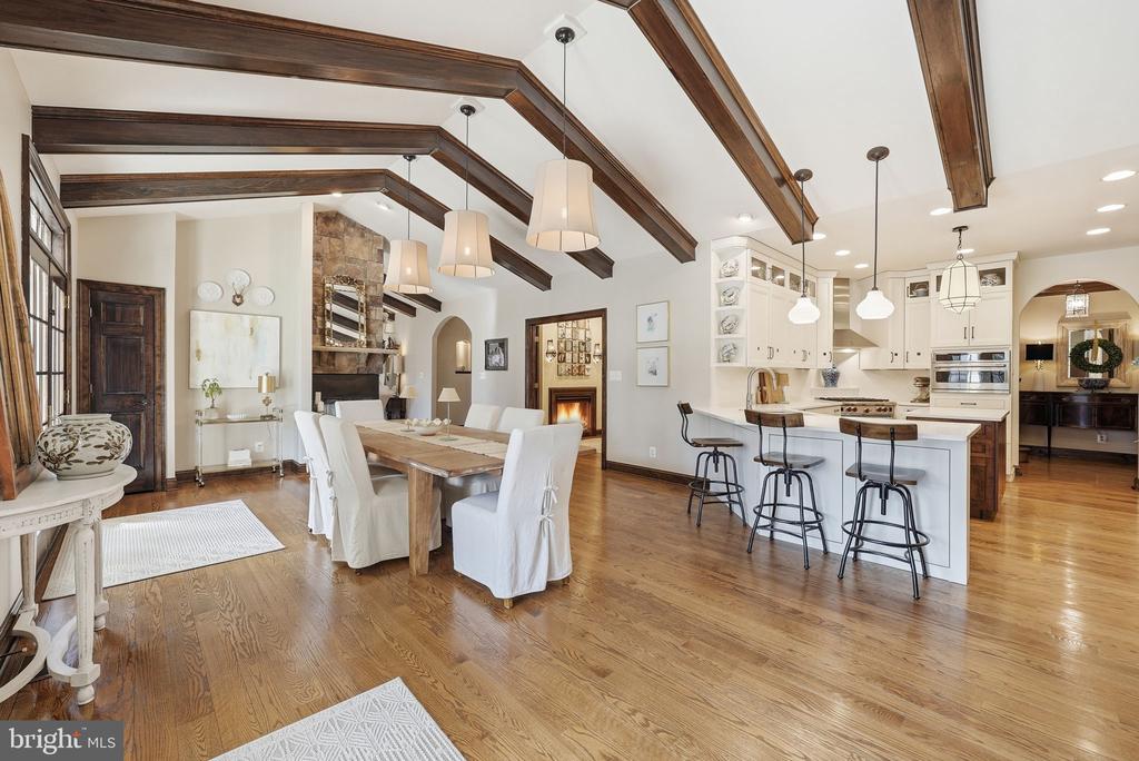 11208 KNOLLS END, SPOTSYLVANIA, Virginia 22551, 6 Bedrooms Bedrooms, ,5 BathroomsBathrooms,Residential,11208 KNOLLS END,VASP2039734 MLS # VASP2039734