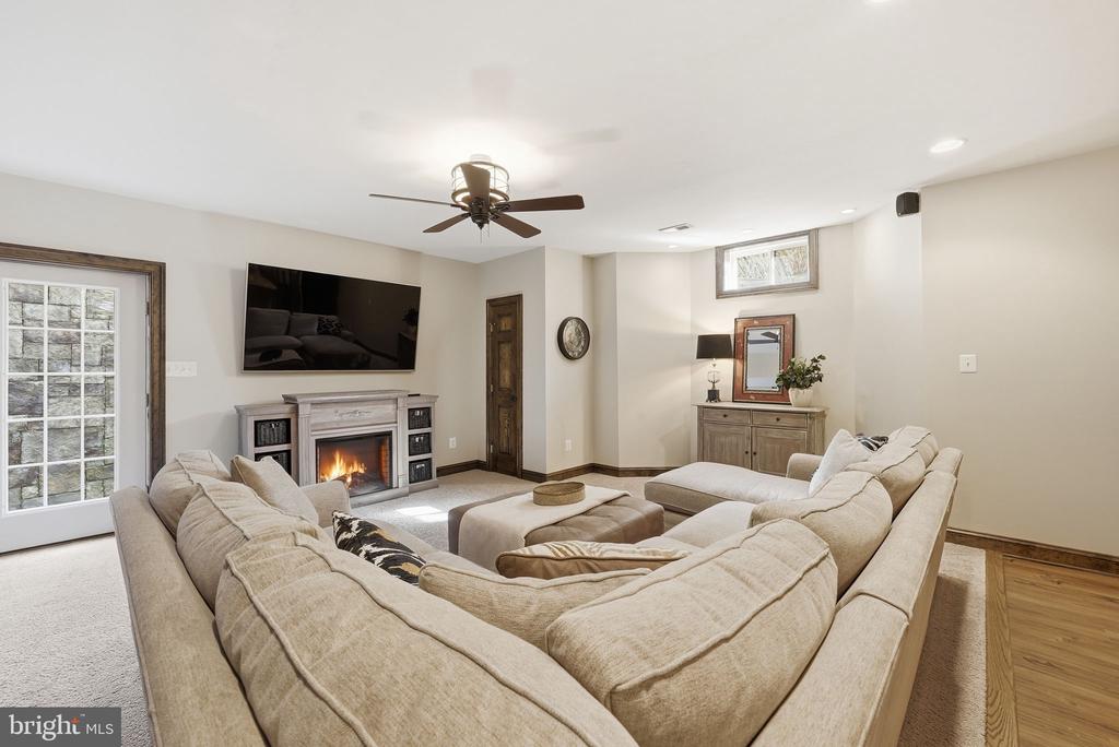 11208 KNOLLS END, SPOTSYLVANIA, Virginia 22551, 6 Bedrooms Bedrooms, ,5 BathroomsBathrooms,Residential,11208 KNOLLS END,VASP2039734 MLS # VASP2039734