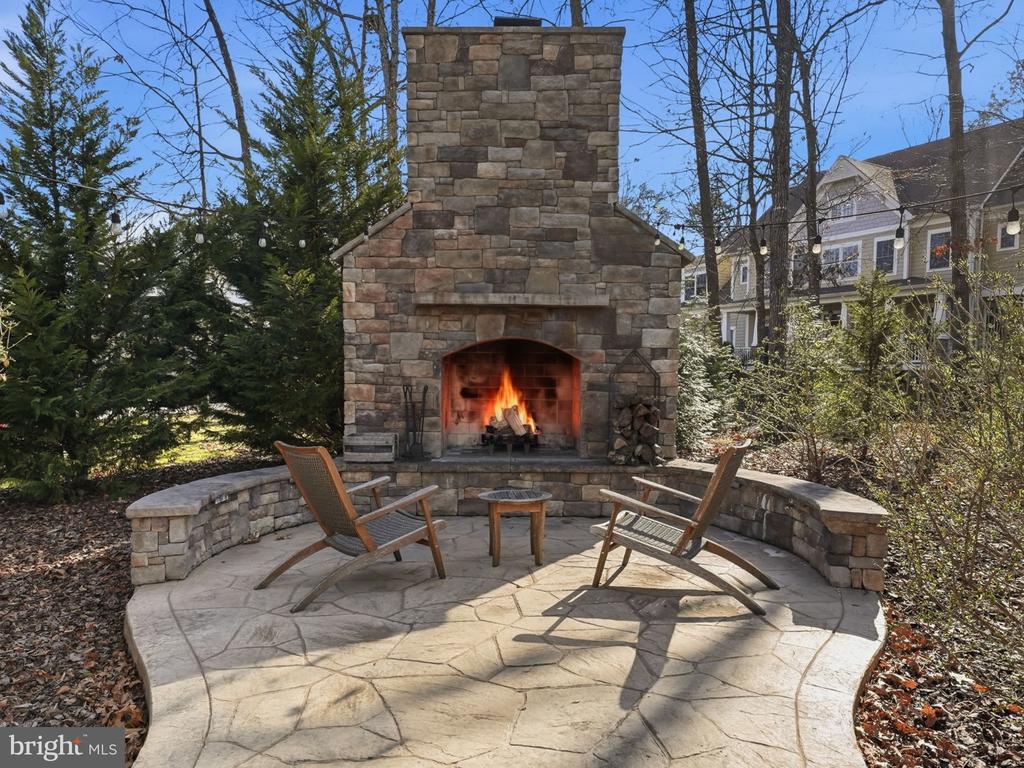 11208 KNOLLS END, SPOTSYLVANIA, Virginia 22551, 6 Bedrooms Bedrooms, ,5 BathroomsBathrooms,Residential,11208 KNOLLS END,VASP2039734 MLS # VASP2039734